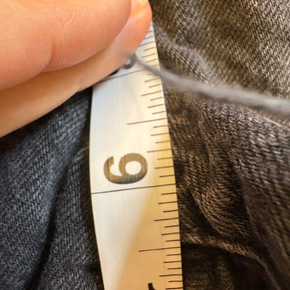 Levi's Women's Y2K Charcoal Distressed Denim Cutoff Shorts womens 26 (Small) - Picture 5 of 9